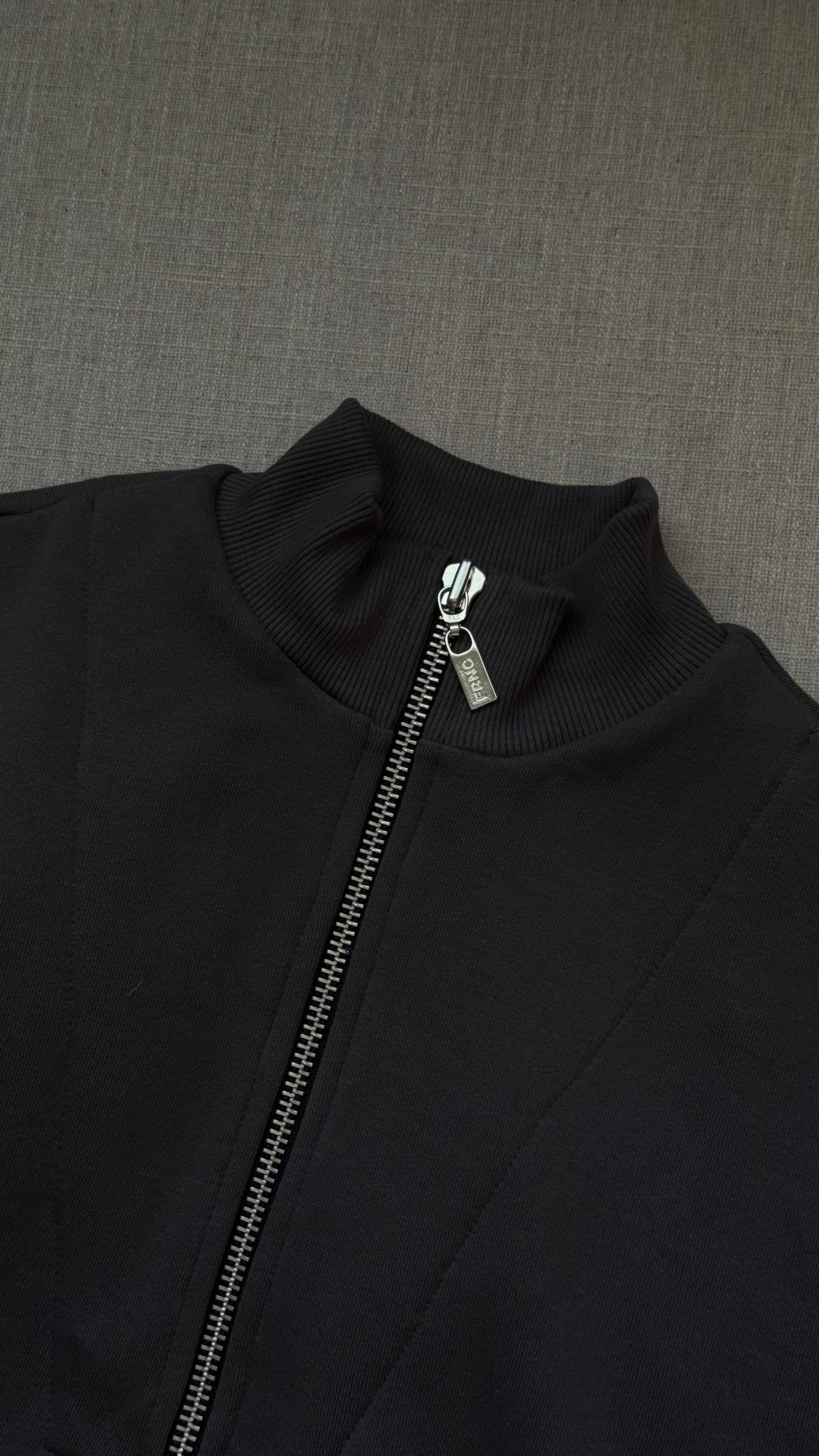 Instagram post by @vanessalemoss for Shop2gether. Caption reads: the coolest set 🤌🏻🤌🏻🤌🏻 @shop2gether....