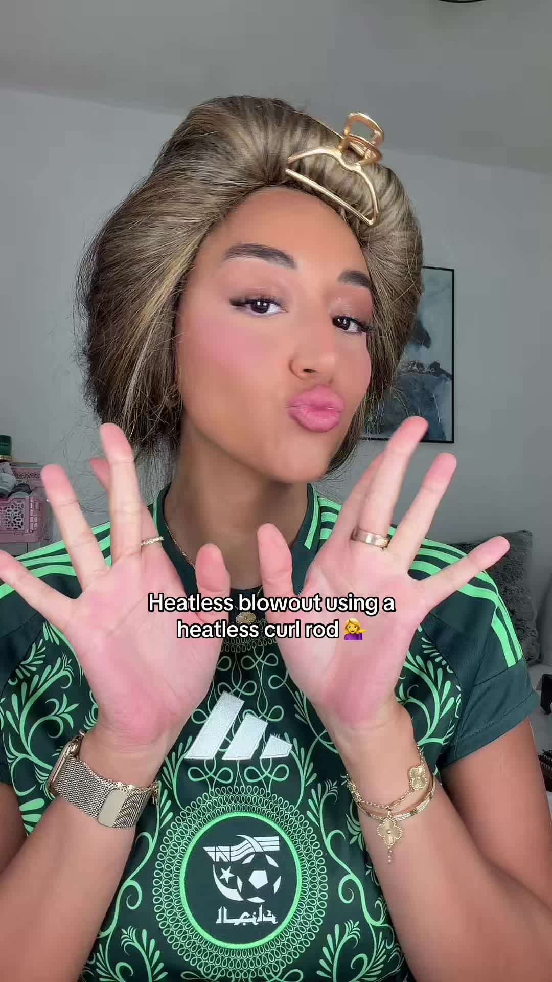 TikTok post by @sarasaadia for Pixi Beauty. Caption reads: [...] me 💁‍♀️product: @Kérastase glaze drops and....