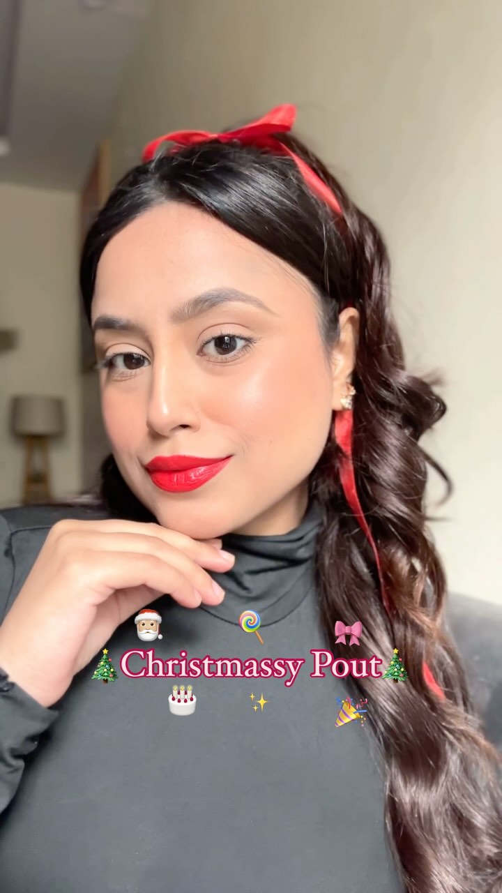 Instagram post by @myglamm for MyGlamm. Caption reads: Christmas ready in just 2 steps 🎄✨
.
Get gorgeous....