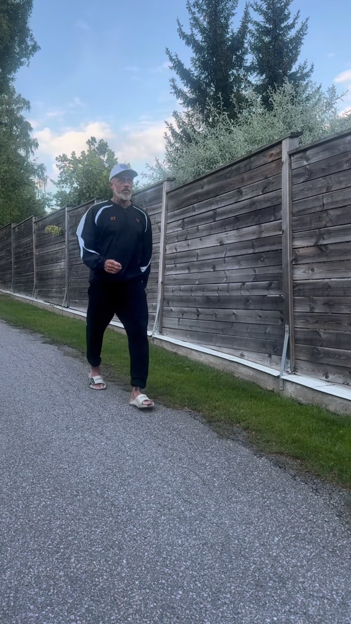 Instagram post by @db_hockey_factory for BAUER Hockey. Caption reads: The new @bauerhockey apparel is 🔥🔥🔥

😍 [...].