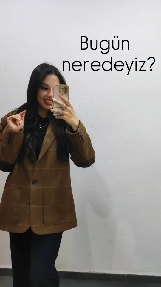 Instagram post by @hazabal_ for Hublot. Caption reads: İzmirden güzel mekan önerileri ile devam....