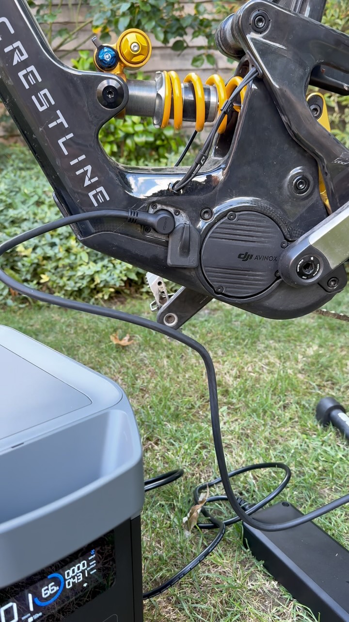 Instagram post by @robridesemtb for EcoFlow. Caption reads: My new @ecoflowtech Delta 1Kw power station....