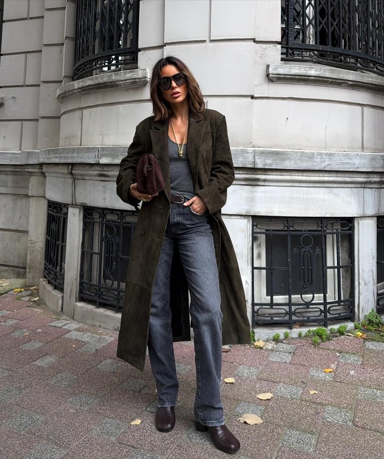 Instagram post by @nurbilenyavuzer for Beauty Omelette. Caption reads: I sure am dressed to impress, but only....