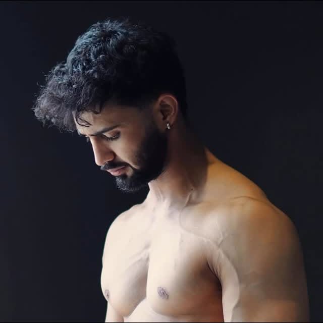Instagram post by @rishiraj.shekhawat_ for MuscleBlaze. Caption reads: The man who teaches us to fly without wings 👨....