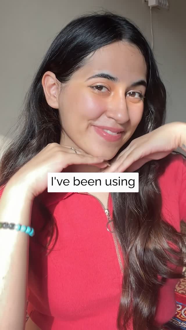 Instagram post by @pooravi.chhabra for SkinKraft. Caption reads: One quick quiz. One perfect routine. No harmful....