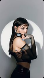 Instagram post by @danna for STF Tech. Caption reads: Escucha mi mundo #PlayForever 🖤 Audífonos +....