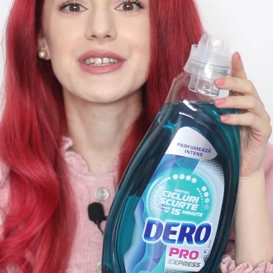 Instagram post by @dana_doc01 for BUZZStore. Caption reads: Tocmai am descoperit o noua campanie super tare pe....