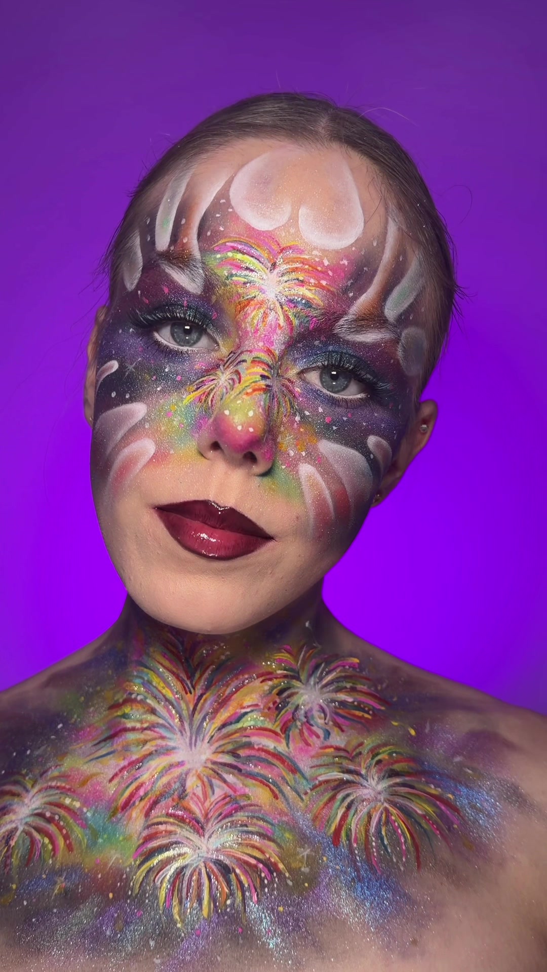 TikTok post by @leahcomptonn for Jeffree Star Cosmetics. Caption reads: HAPPY NEW YEAR 🎆☄️🧨🎇🎉 THANK YOU for all the....