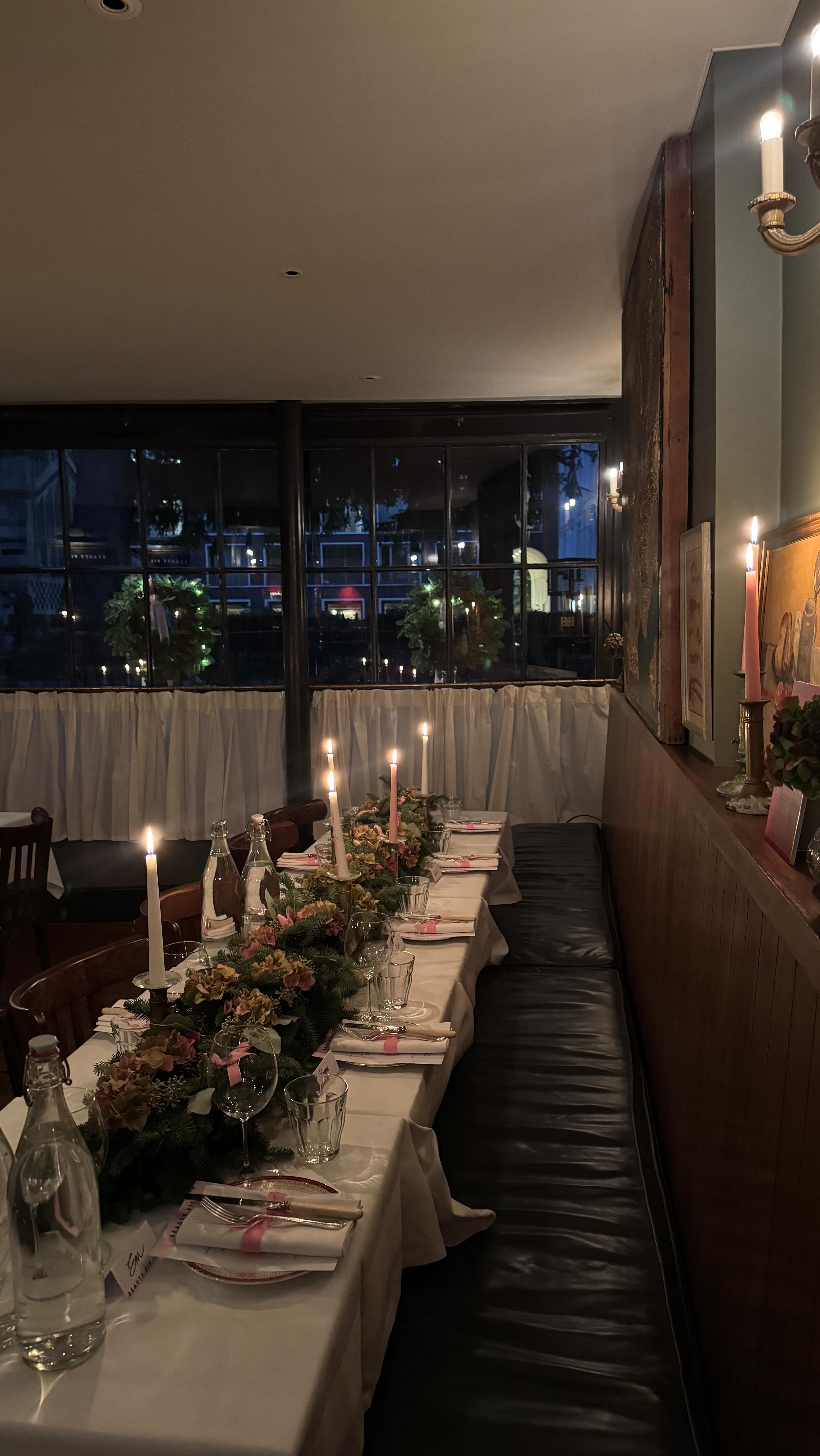 Instagram post by @allchloerose for BEAUTY PIE. Caption reads: Channelling Cameron Diaz with a quick, easy and....