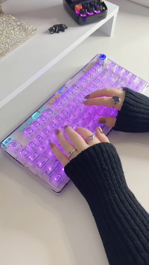 Instagram post by an influencer for Aula. Caption reads: [...] keyboard 💜[AD] This is the Aula F81....