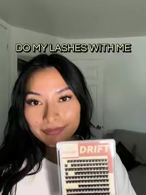 TikTok post by @jessmachtopete for MaxComfi Lashes. Caption reads: @MaxComfi Lashes @Maxcomfi @Maxcomfi-Stephen [...].