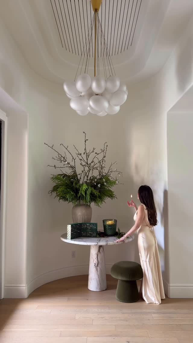 Instagram post by @jillhigginson for Voluspa. Caption reads: [...] mood has officially been set with....