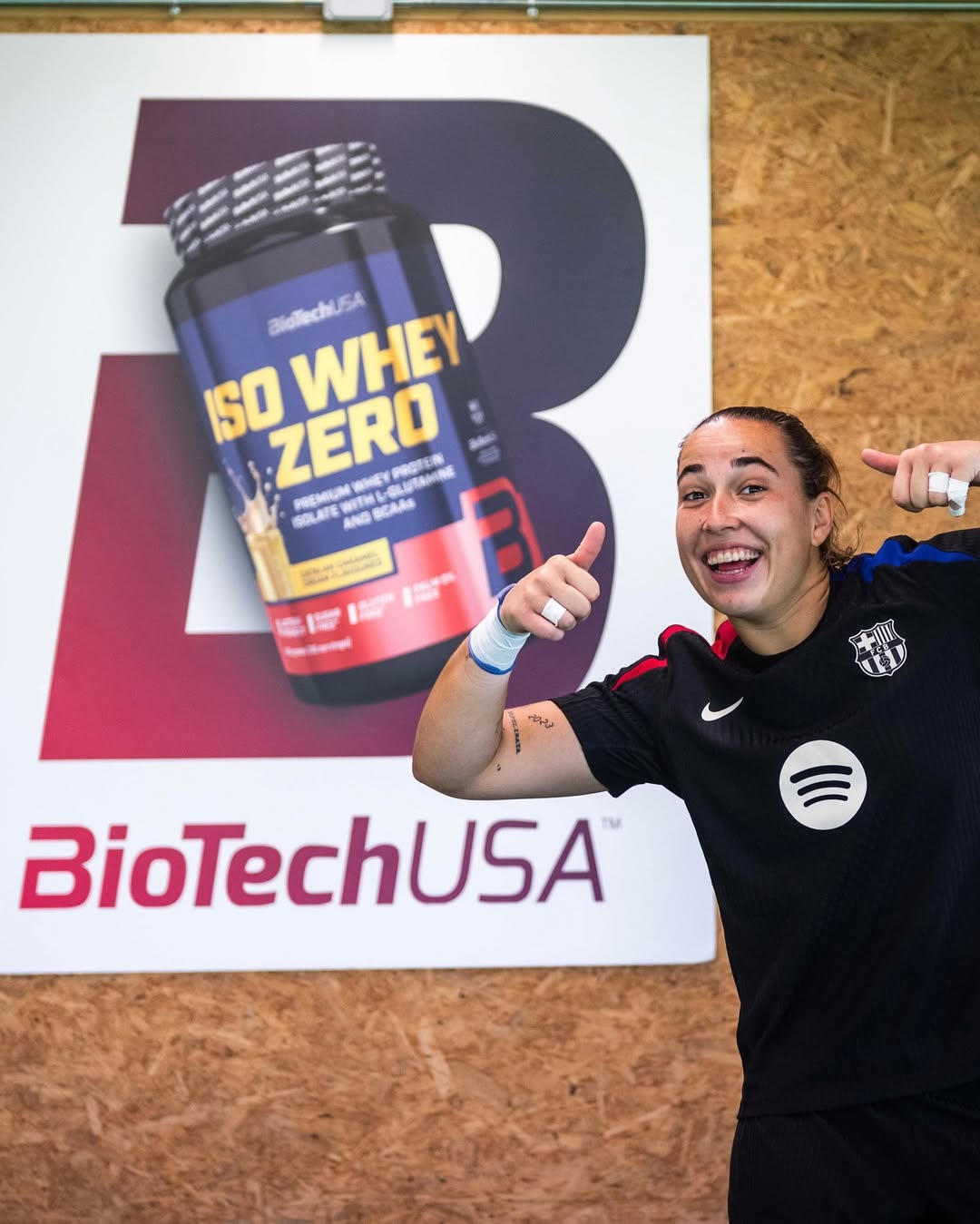 Instagram post by @fcbfemeni for BioTechUSA. Caption reads: Preparant la final de Copa amb @biotechusa 🏆.