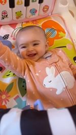 Instagram post by @fran_meric for Fisher-Price. Caption reads: Hola FRANmilia 

Ya saben que a mi me encanta....