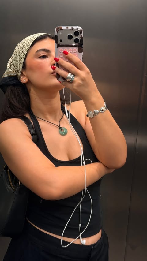 Instagram post by @stylediary_ich for En Route Jewelry. Caption reads: [...] pieces to elevate an outfit are....
