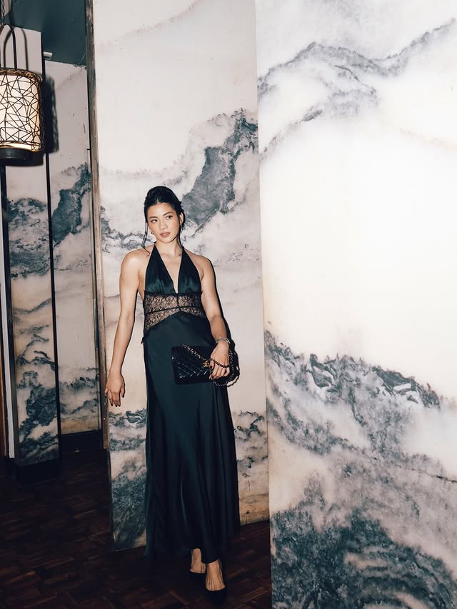 Instagram post by @kiannady for Meshki. Caption reads: let the holiday season begin!! 🖤✨.