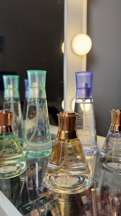 Instagram post by @styledbysabrinak for Good Chemistry. Caption reads: [...] DOES affect the way you feel 😏....