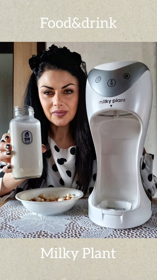 Instagram post by @ladanzadeisensi for Milky Plant. Caption reads: 𝟭, 𝟮, 𝟯... 𝗔𝗹𝗺𝗼𝗻𝗱 𝗠𝗶𝗹𝗸 🥛

Non è mai....