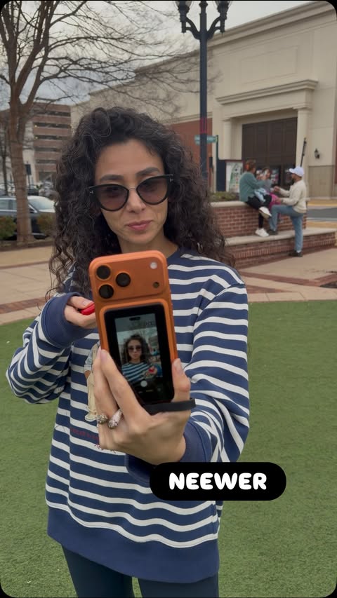 Instagram post by @esra_in_america for NEEWER. Caption reads: [...] a practical tool for content creators......