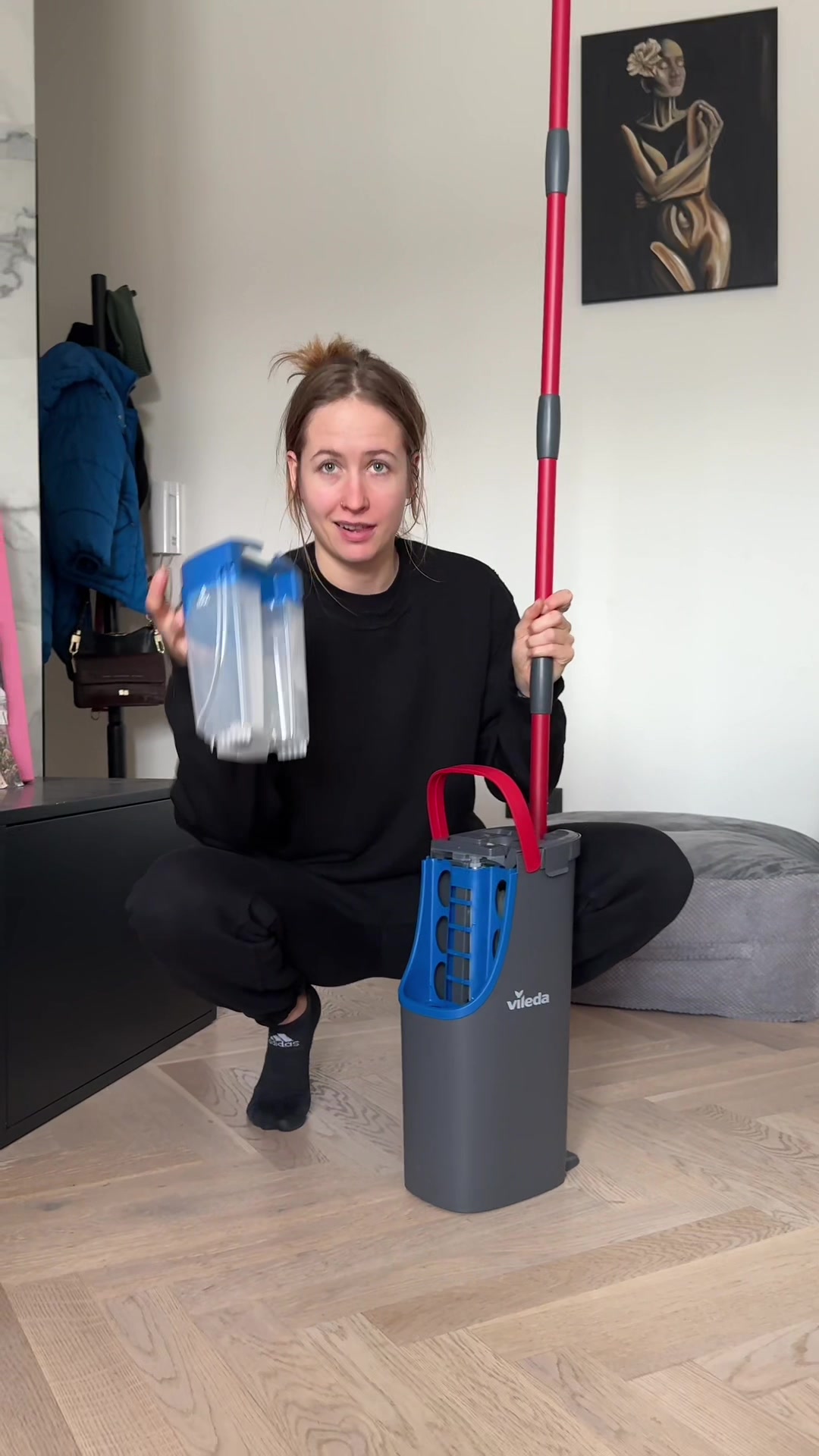 TikTok post by @sledz535 for Vileda. Caption reads: ta jedna znajoma po 30 @Vileda Polska  #teamvileda....