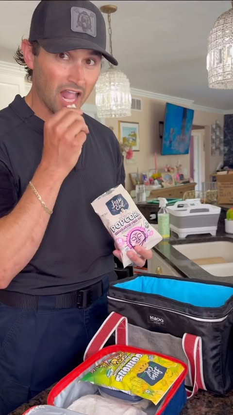 Instagram post by @elfitvic for LesserEvil Snacks. Caption reads: [...] Better snacks. Better lunchboxes.....