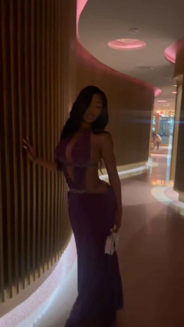 Instagram post by @tavilarai for Jaded LDN. Caption reads: 🪽.