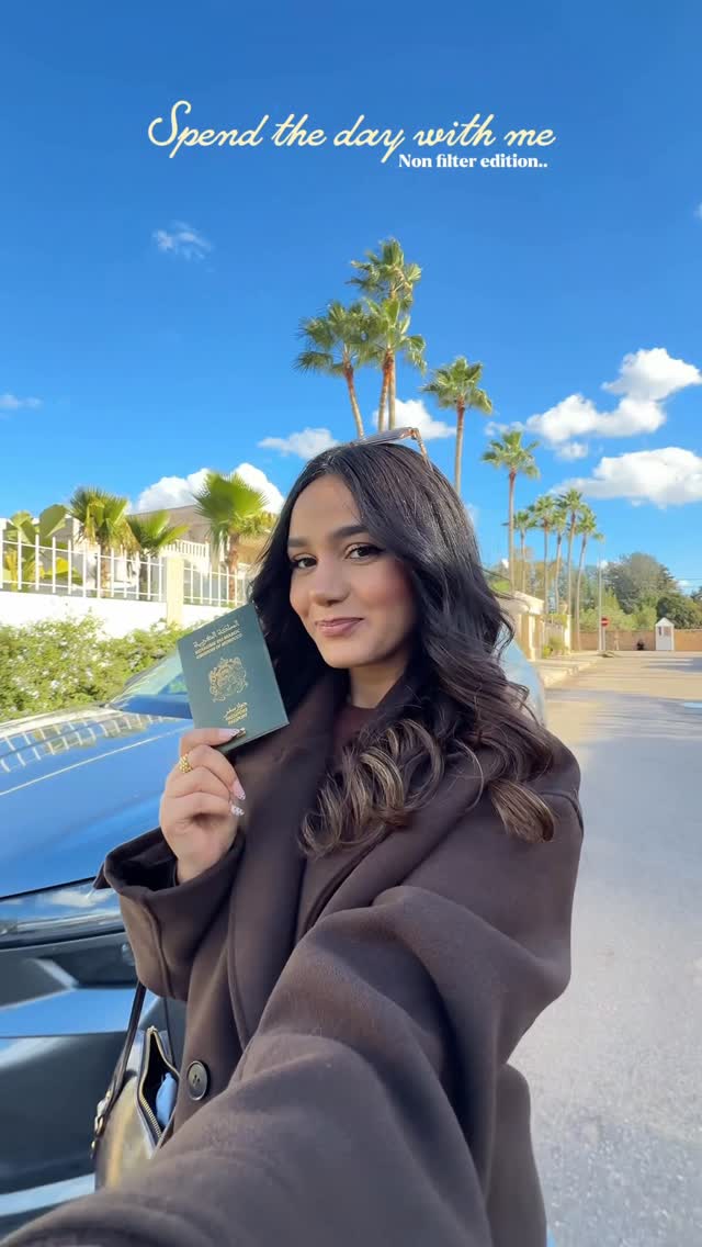 Instagram post by @sanaeslaaay for ISDIN. Caption reads: spend the day with me 🍁🎃🤎 non filter edition....