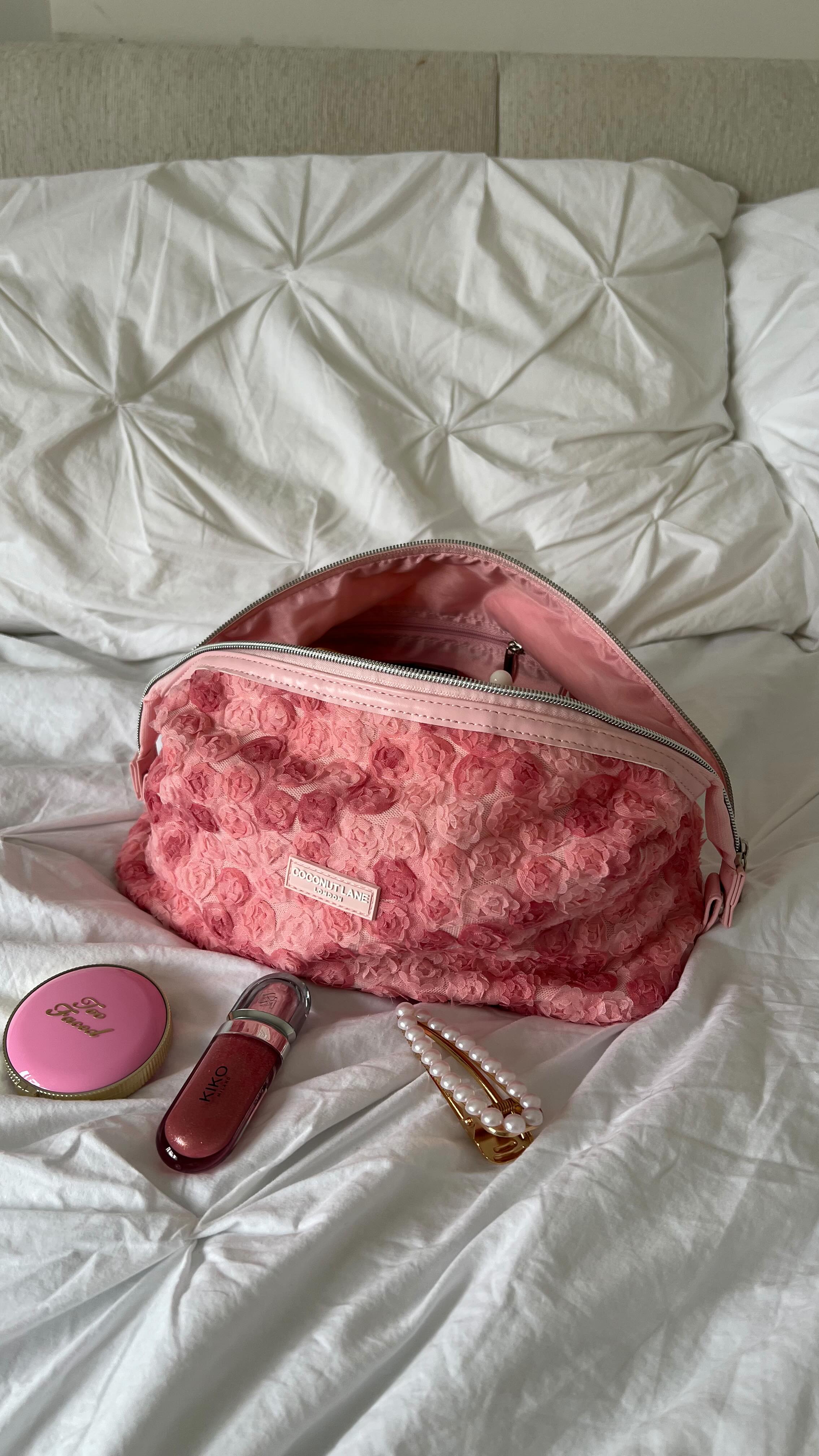 Instagram post by @trzynasciednii for Coconut Lane. Caption reads: pink, flowers, girly stuff - yep, that’s me 😌🌸 
....