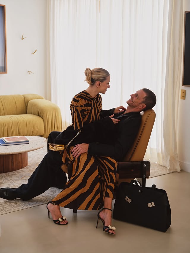 Instagram post by @isascherer for FERRAGAMO. Caption reads: Santa came early @ferragamo ✨.