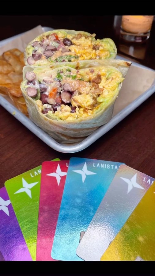 Instagram post by @kardashian.jenner.andco for LANISTAR. Caption reads: Control your money flow 🤌🏼
@lanistar payment....