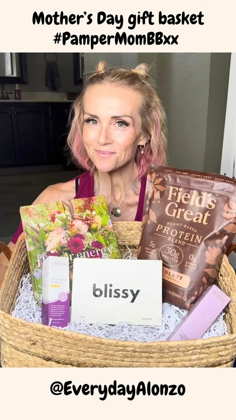 Instagram post by @everydayalonzo for BabbleBoxx. Caption reads: [...] my stories for links to each product!....