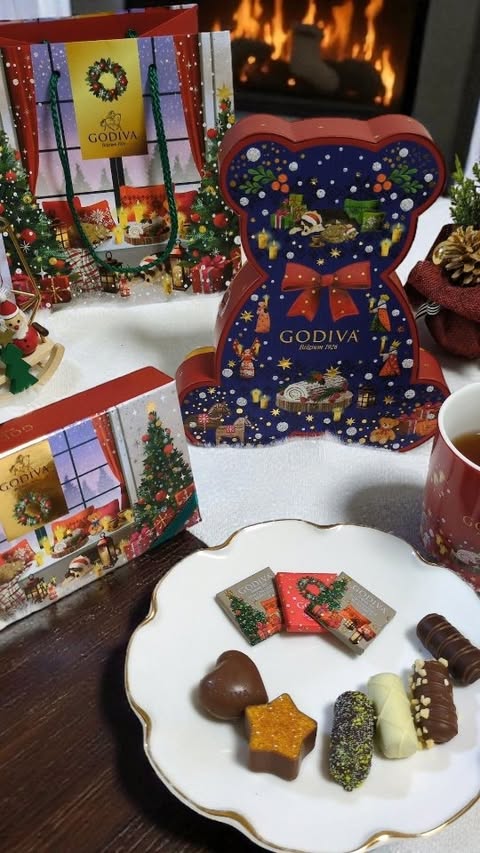 Instagram post by @yuko_miyake for GODIVA. Caption reads: GODIVA オフィシャルアンバサダーのおすすめ✨ ホリデーシーズン [...].