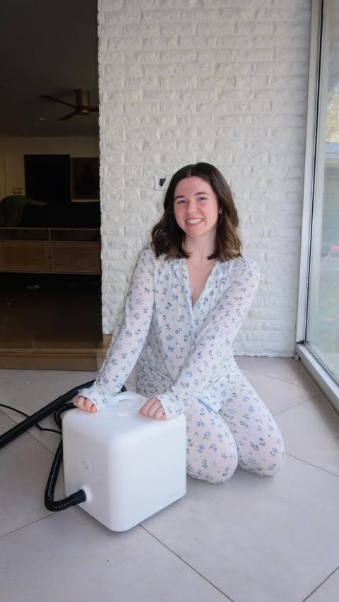 Instagram post by @bre.giglio for Dupray. Caption reads: Neat™ Steam Cleaner is my FAVORITE way to keep my....