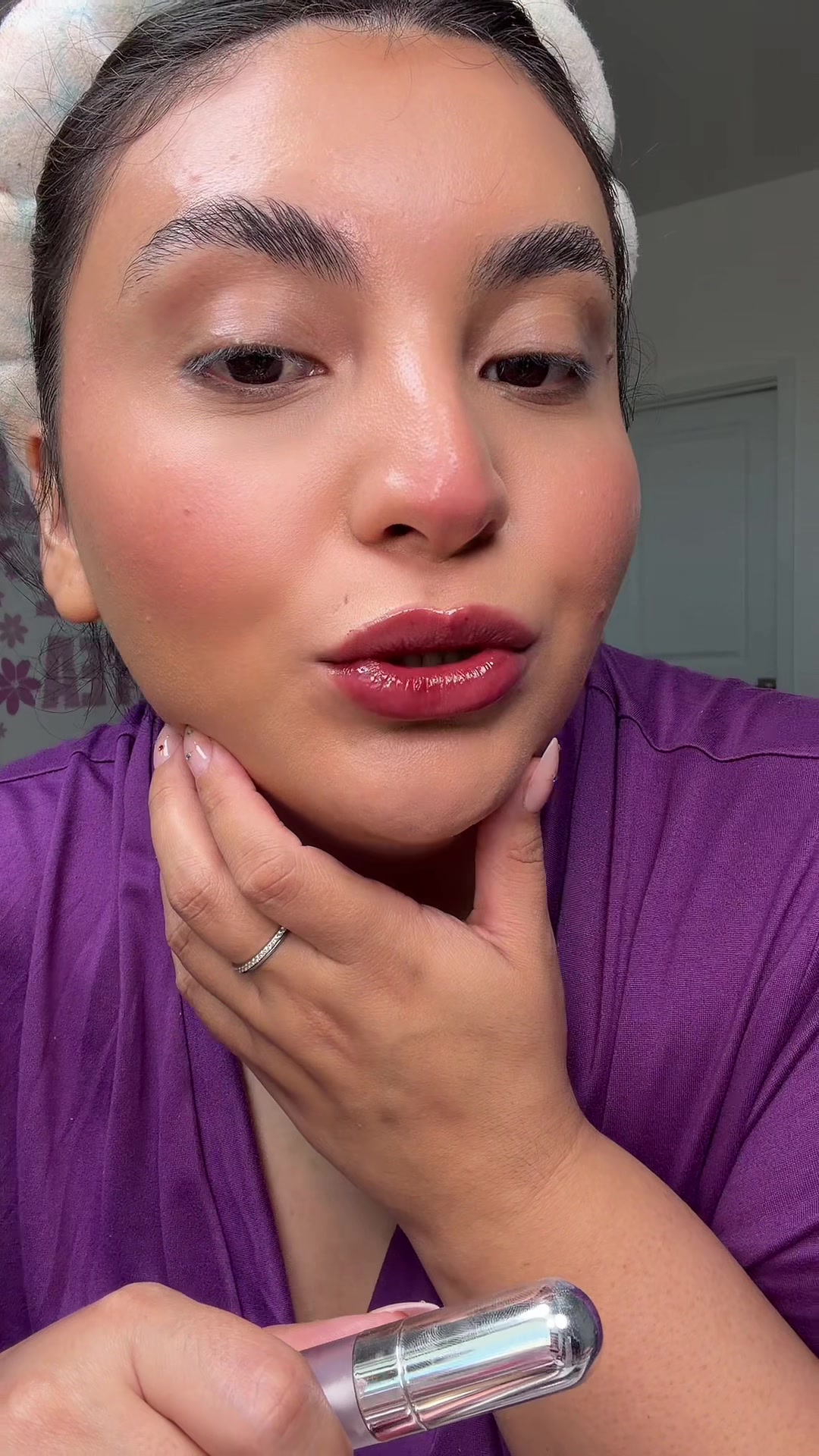 TikTok post by @therealjasminr for Sacheu. Caption reads: [...] nOohde #beautytok #liptok #lipcombo....