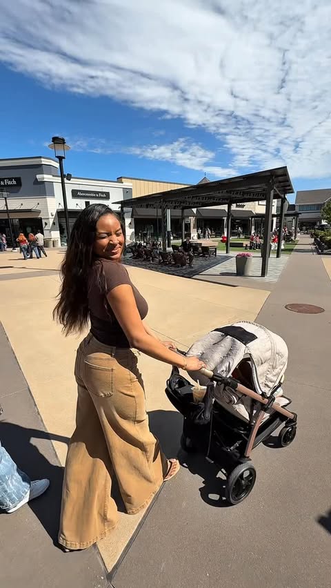 Instagram post by @veeefranklin for Premium Outlets. Caption reads: [...] all the steals and styles at Tulsa Premium....