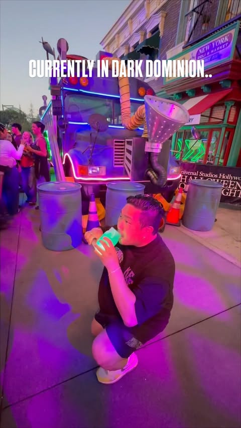 Instagram post by @califoodventure for Halloween Horror Nights. Caption reads: 🚨CAME TO @HORRORNIGHTS FOR A SLURP JUICE!! IM....