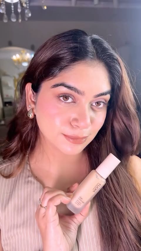 Instagram post by @soniashah_makeup_studio for Flicka Cosmetics. Caption reads: Comment “LINK” 💗 The perfect base starts with....