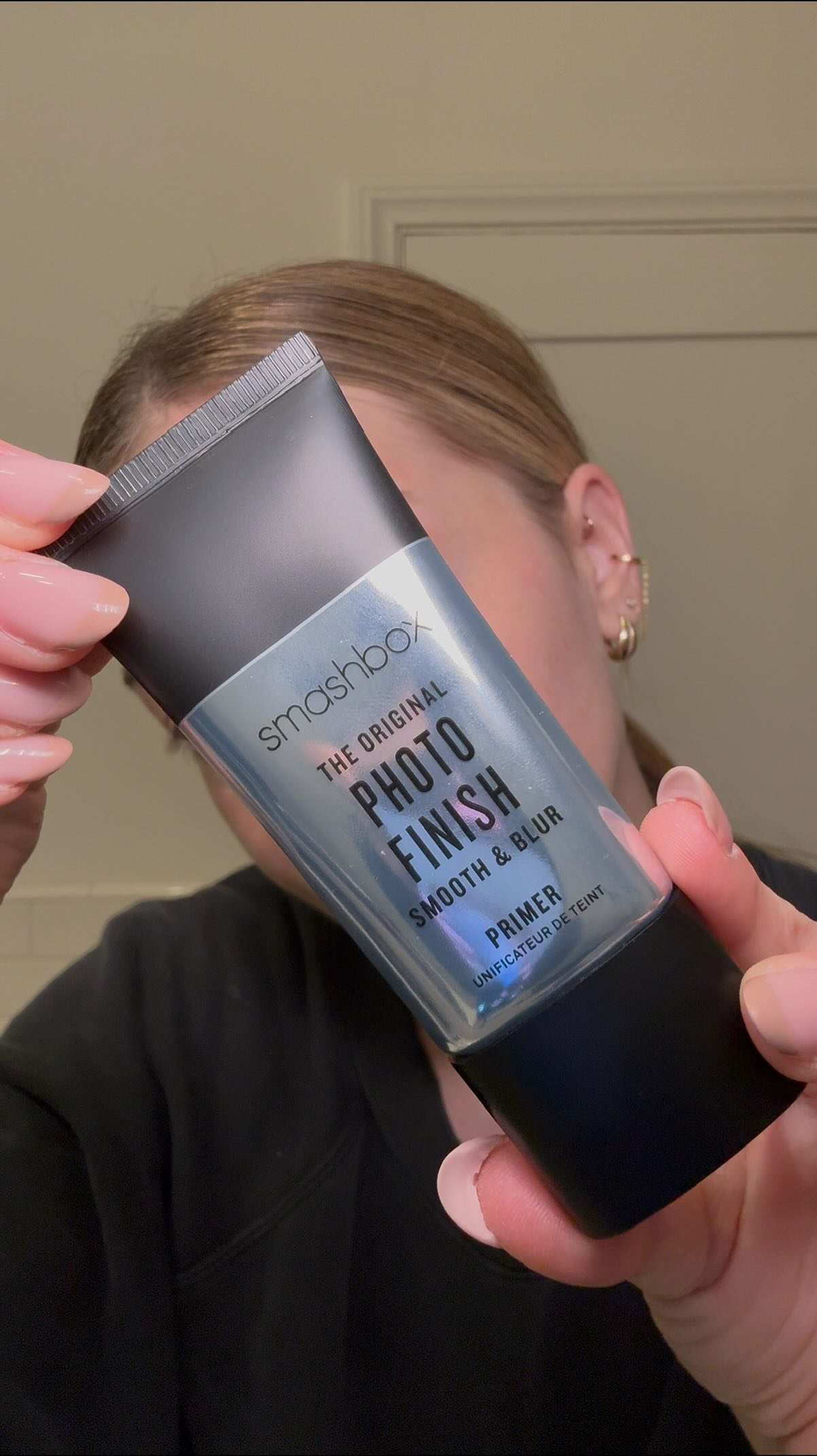 Instagram post by @carolinecitelli for Smashbox Venice. Caption reads: @smashboxcosmetics The OG Primer: keeps working....