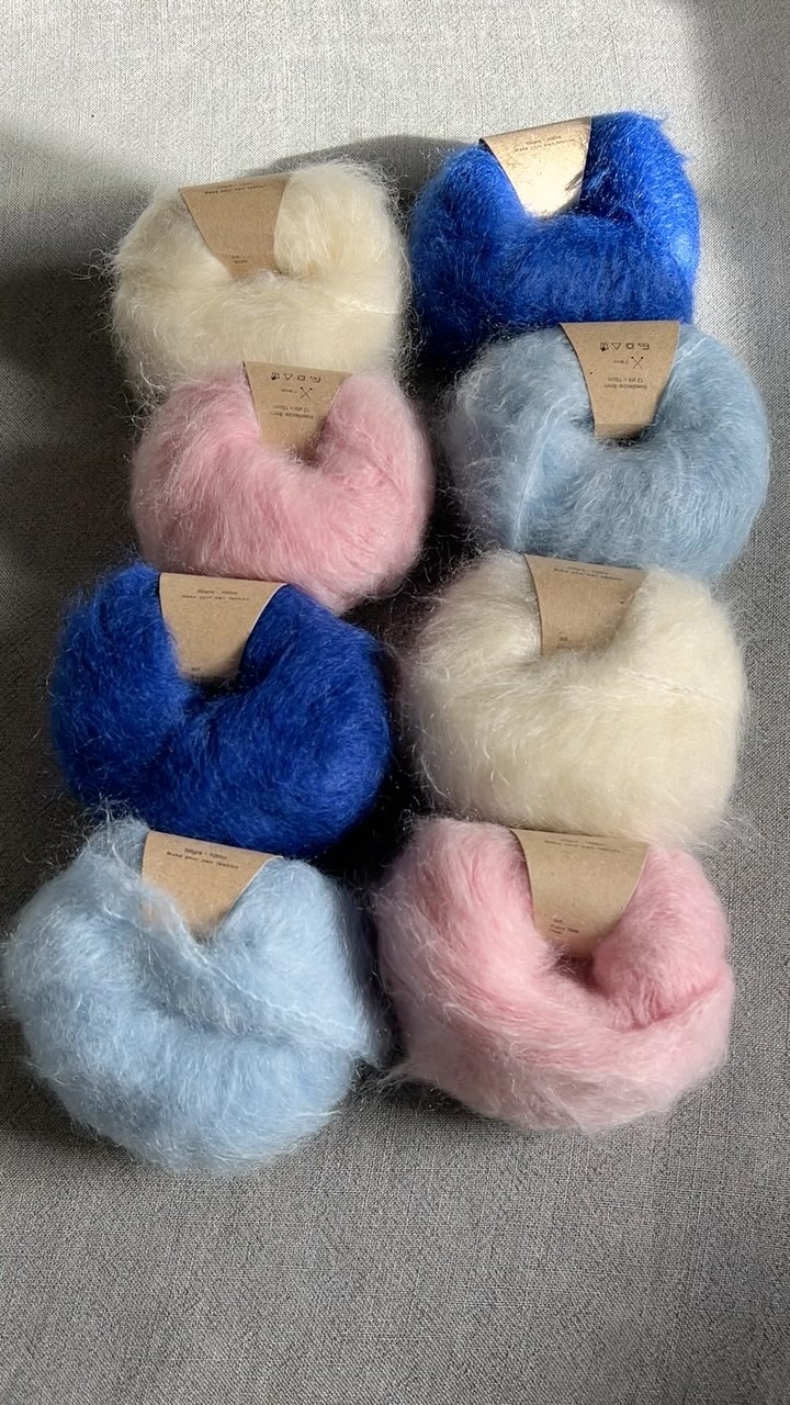 Instagram post by @sallydarrgriffin for Hi-chew. Caption reads: #sponsored knitting my dream sweater with....