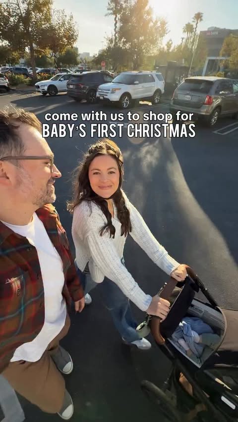 Instagram post by @juls.belt for Pottery Barn Kids. Caption reads: [...] first Christmas! 🎄❤️🎅🏼

The new....