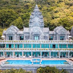 Instagram post by @travelsofsophie for Small Luxury Hotels. Caption reads: I know what I’d do with my @keno Fun Money win.......