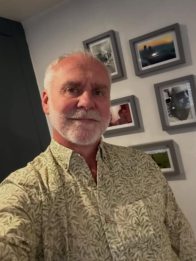 Instagram post by @richardgodfrayhoare for Yiume. Caption reads: [...] my ever-growing collection of beautiful....