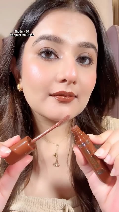Instagram post by @swati_bhambra for Insight Cosmetics. Caption reads: Type "Link" to get Purchase links of all products....