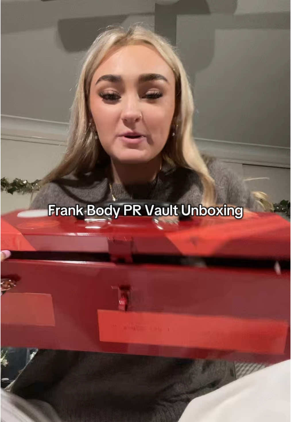 TikTok post by @beautybyashten for Frank Body. Caption reads: THANK YOU @frank body i love u ❤️ #frankbody #pr....