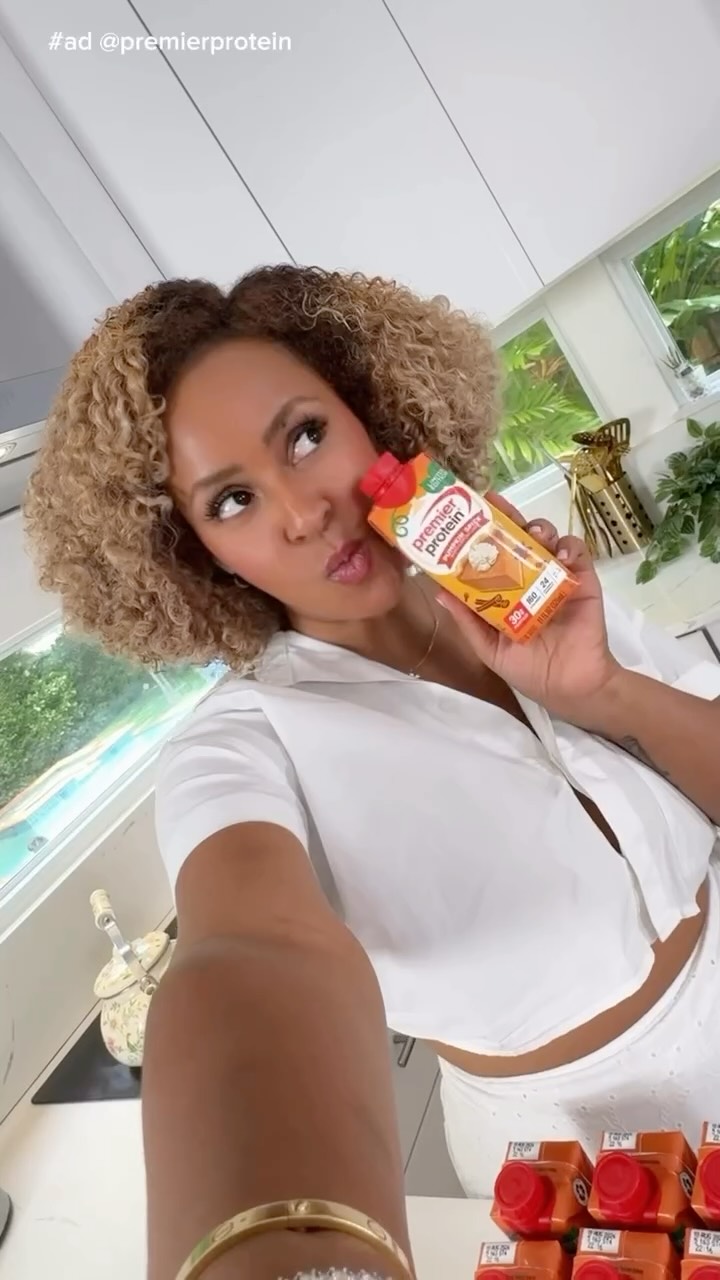 Instagram post by @themoodyfoody for Premier Protein. Caption reads: #ad August is the unofficial start of Fall, and....