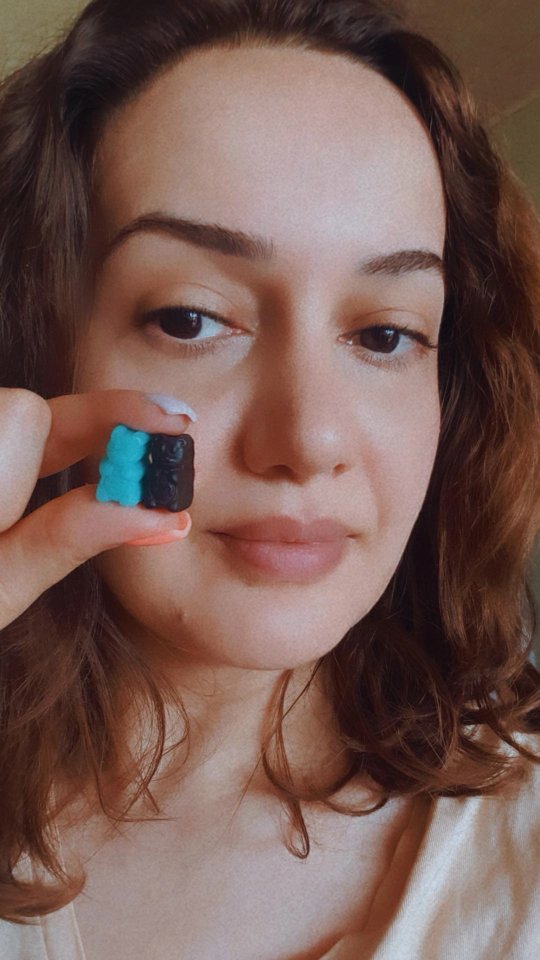 Instagram post by @glowwithaynur for SugarbearPRO. Caption reads: [...] on my inner care  with Sugar Pro 💙
....