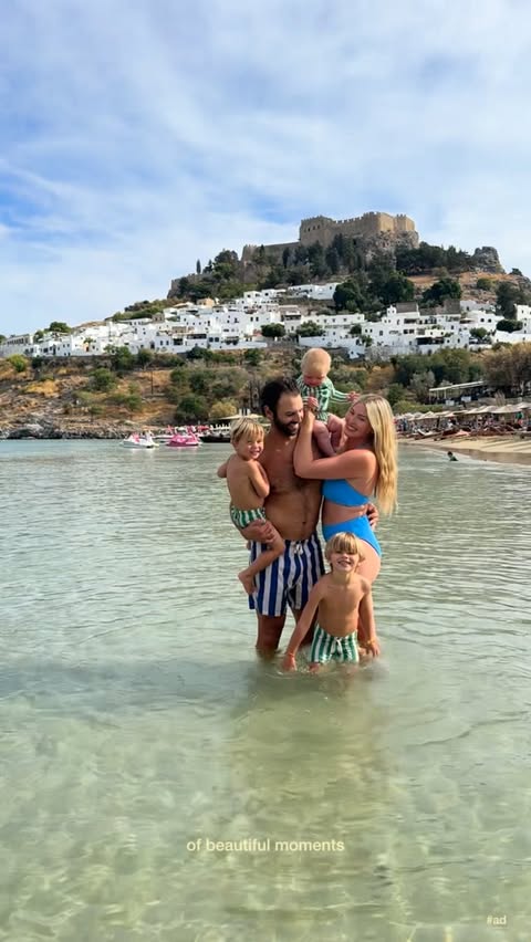 Instagram post by @karinkopersen for Mixbook. Caption reads: [...] to forget about me, so I’m slipping a....