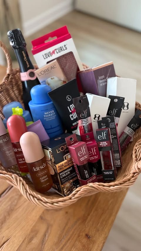 Instagram post by @thefunnymomma for Kitsch. Caption reads: [...] @lorealparis @skinbetter @oneskin.co....
