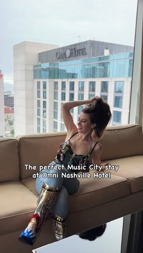 Instagram post by @kendalconrad for Omni Hotels & Resorts. Caption reads: Still pinching myself after getting to sing the....