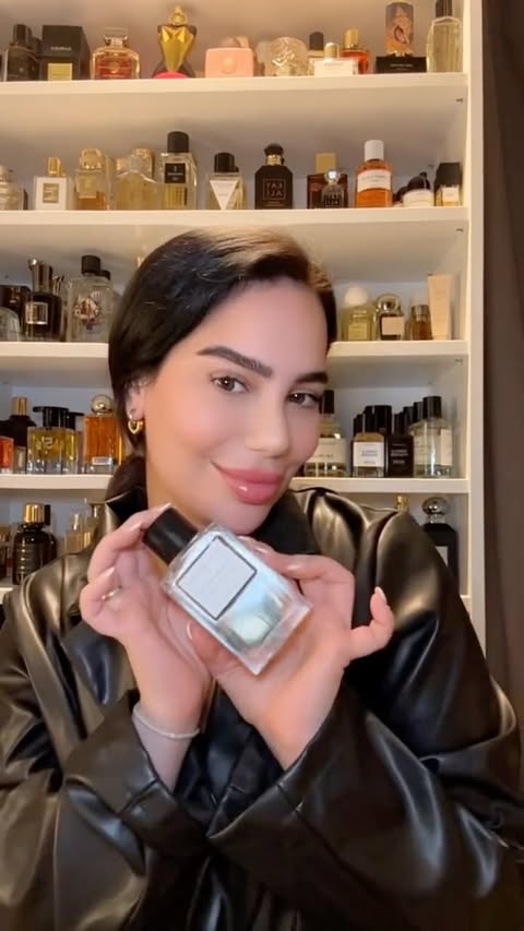 Instagram post by @veehaddad for Twisted Lily. Caption reads: [...] in soft incense.
Got mine from....